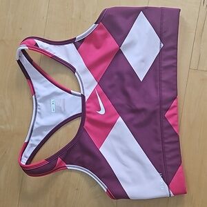 Nike Fit Dry sports bra